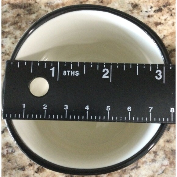 Signature Housewares Hipster 16 oz. Girl Cow with Glasses Mug. LNWOT - Picture 9 of 9